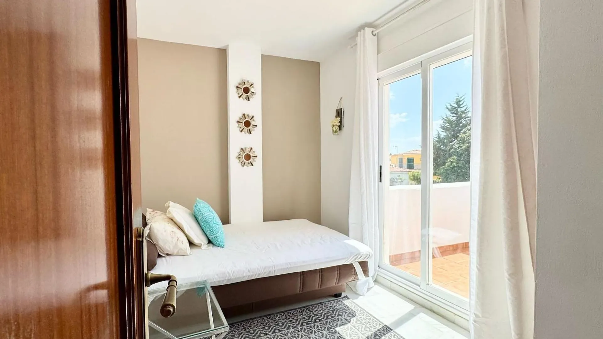 Holiday home Chalet Familiar Con Hermosas Vistas Al Mar En Manilva Castillo de Sabinillas